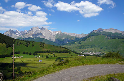 Climbing to the Plateau de Lhers